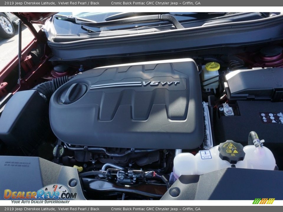 2019 Jeep Cherokee Latitude Velvet Red Pearl / Black Photo #9