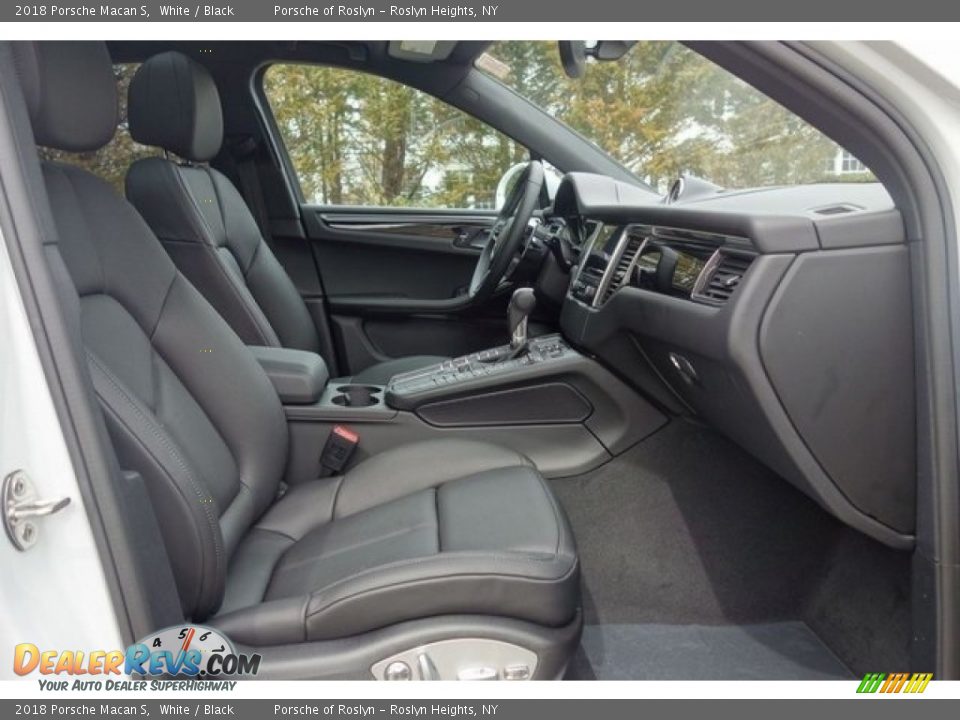 2018 Porsche Macan S White / Black Photo #18