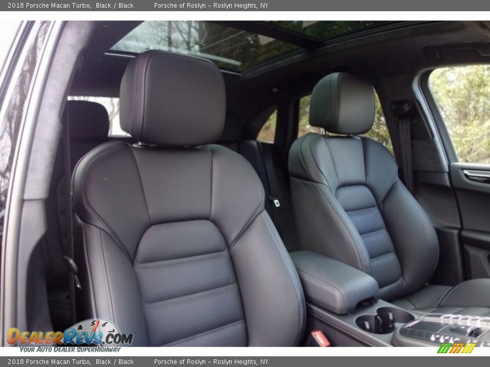 Front Seat of 2018 Porsche Macan Turbo Photo #19