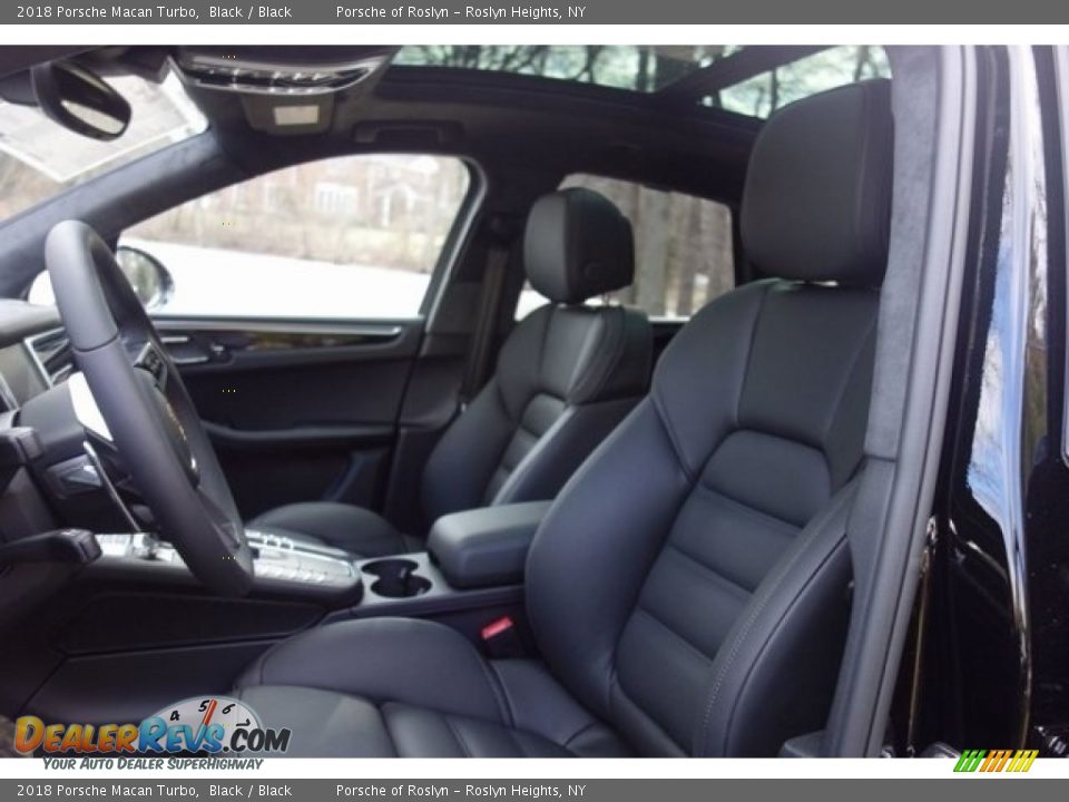 2018 Porsche Macan Turbo Black / Black Photo #20