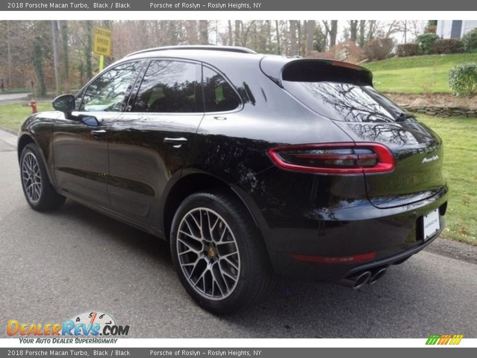 2018 Porsche Macan Turbo Black / Black Photo #5