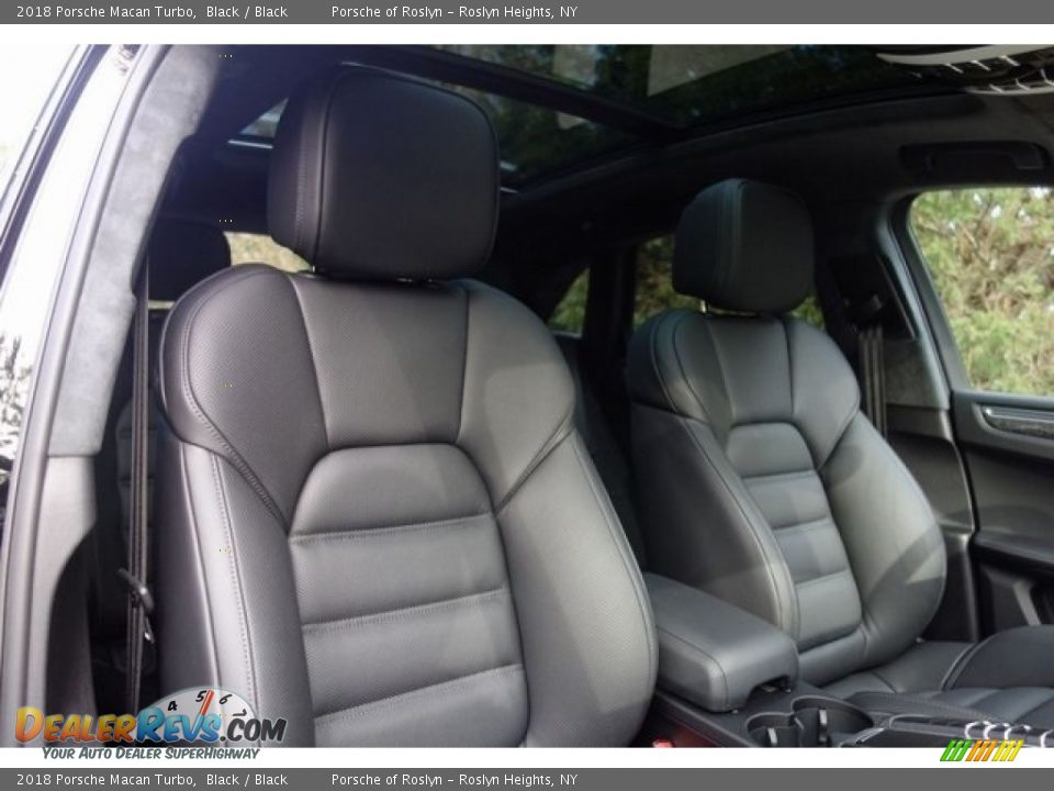 2018 Porsche Macan Turbo Black / Black Photo #22