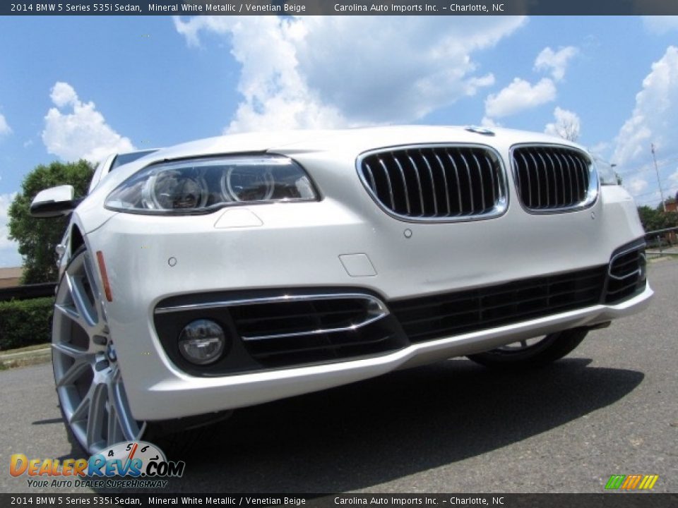 2014 BMW 5 Series 535i Sedan Mineral White Metallic / Venetian Beige Photo #1