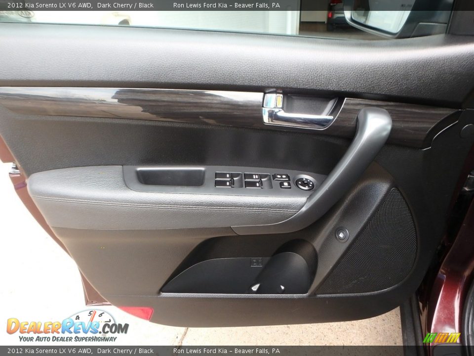 2012 Kia Sorento LX V6 AWD Dark Cherry / Black Photo #16