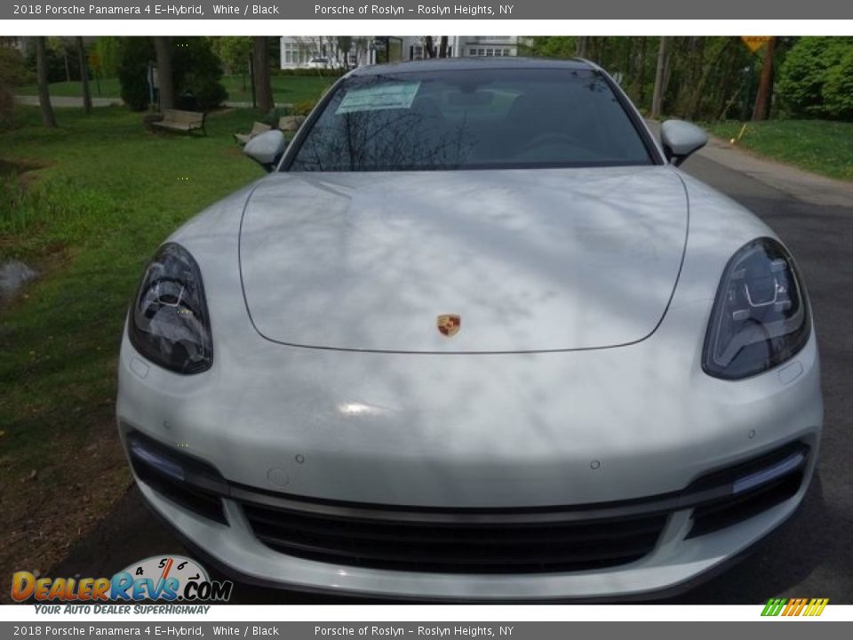 2018 Porsche Panamera 4 E-Hybrid White / Black Photo #2