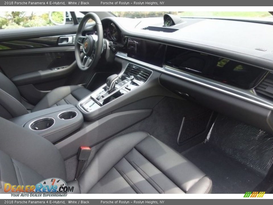 2018 Porsche Panamera 4 E-Hybrid White / Black Photo #17