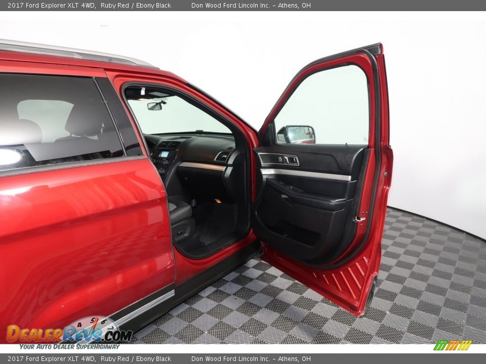 2017 Ford Explorer XLT 4WD Ruby Red / Ebony Black Photo #32