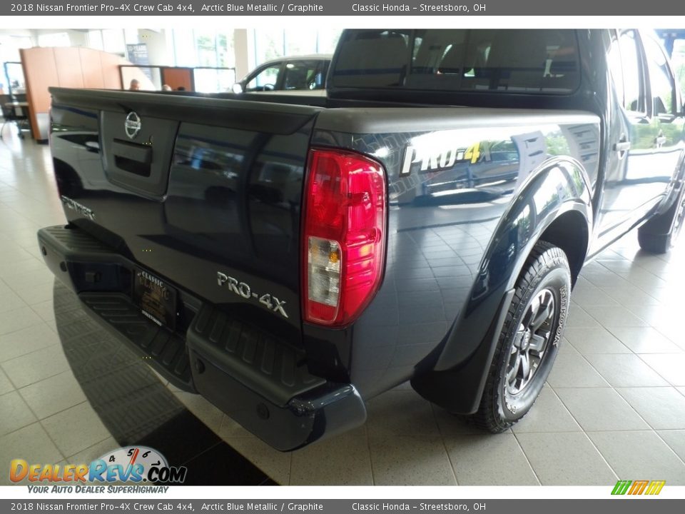 2018 Nissan Frontier Pro-4X Crew Cab 4x4 Arctic Blue Metallic / Graphite Photo #4