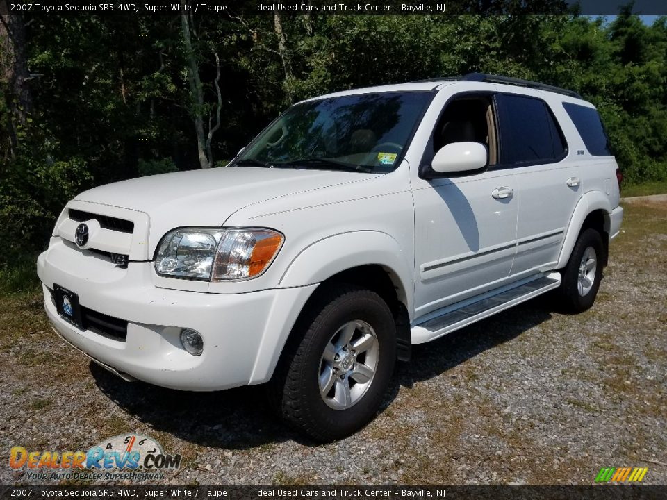 2007 Toyota Sequoia SR5 4WD Super White / Taupe Photo #1
