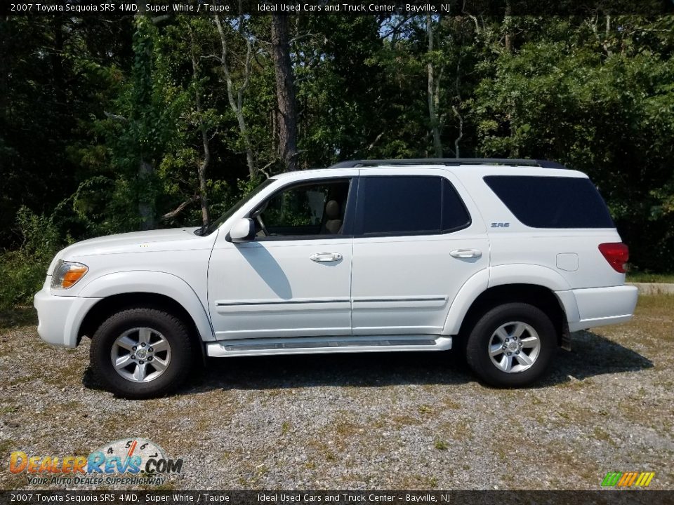 2007 Toyota Sequoia SR5 4WD Super White / Taupe Photo #5