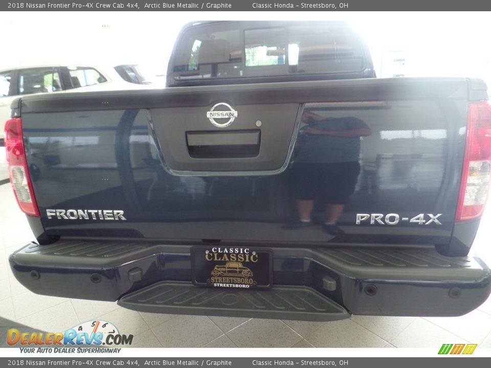 2018 Nissan Frontier Pro-4X Crew Cab 4x4 Arctic Blue Metallic / Graphite Photo #14