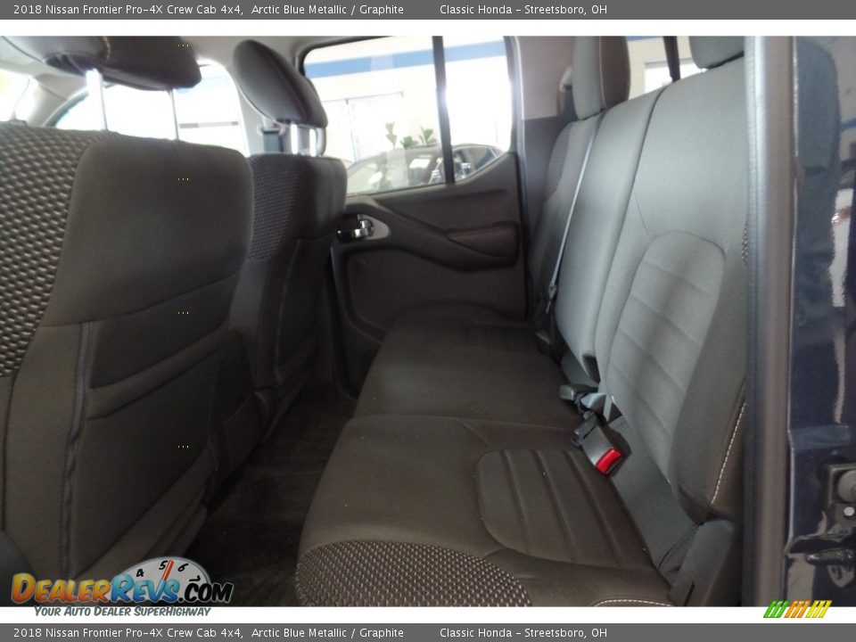 2018 Nissan Frontier Pro-4X Crew Cab 4x4 Arctic Blue Metallic / Graphite Photo #17
