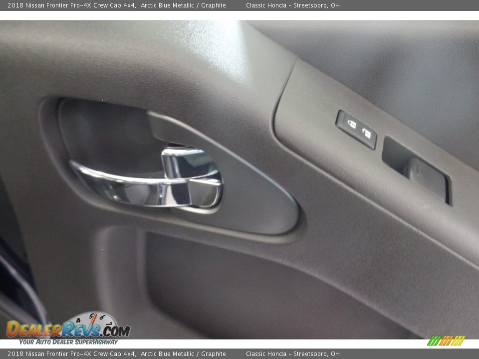 2018 Nissan Frontier Pro-4X Crew Cab 4x4 Arctic Blue Metallic / Graphite Photo #19