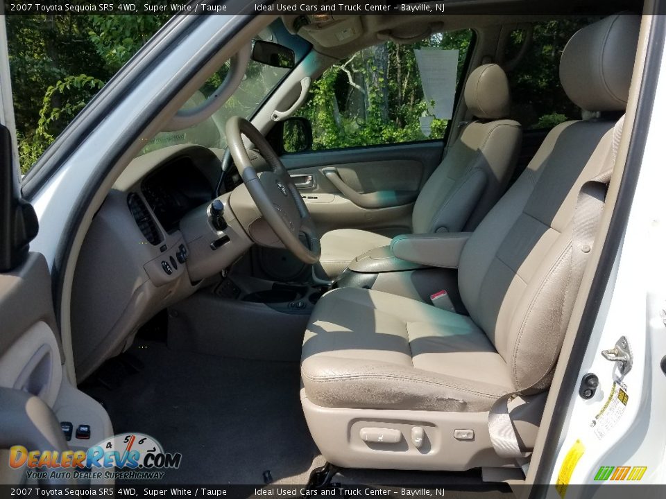 2007 Toyota Sequoia SR5 4WD Super White / Taupe Photo #18