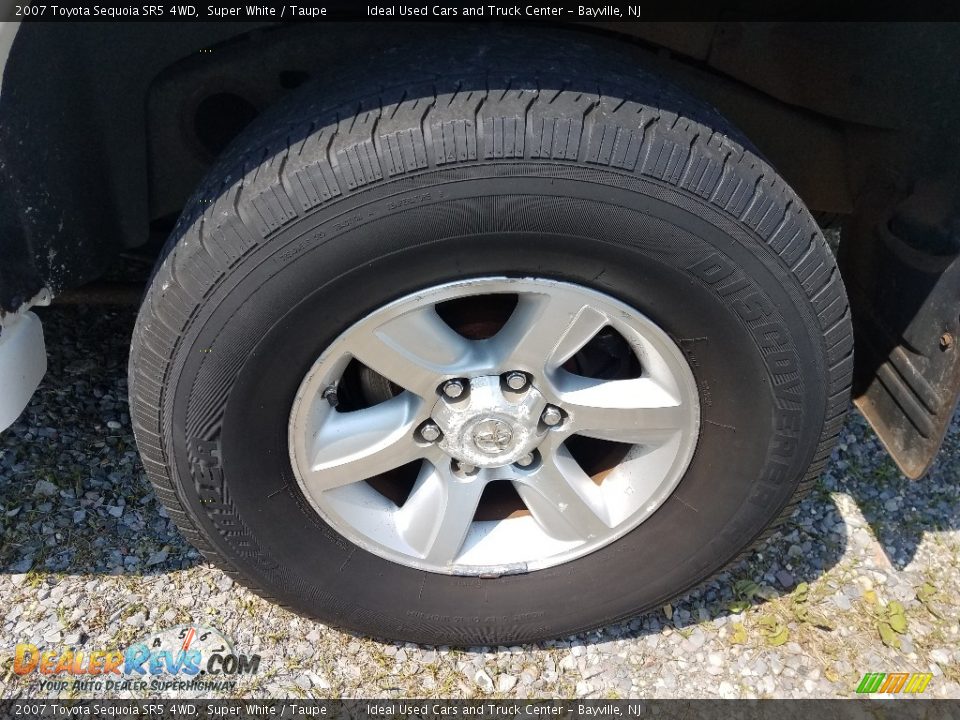 2007 Toyota Sequoia SR5 4WD Super White / Taupe Photo #30