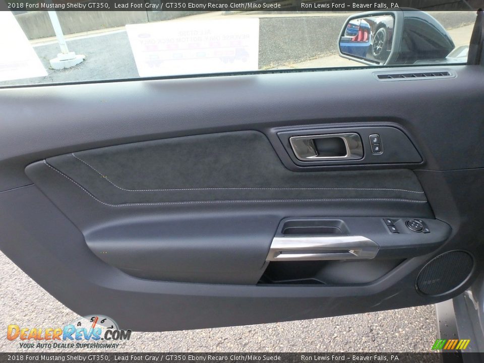 Door Panel of 2018 Ford Mustang Shelby GT350 Photo #16