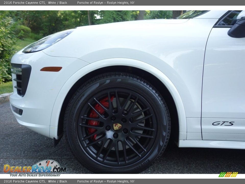 2016 Porsche Cayenne GTS White / Black Photo #9