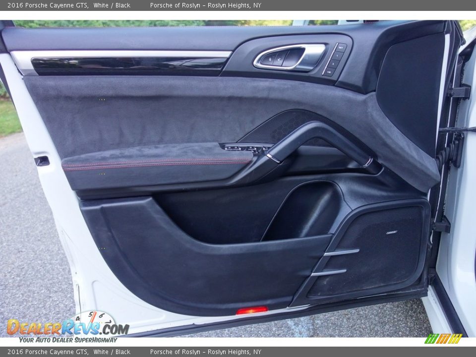 2016 Porsche Cayenne GTS White / Black Photo #11