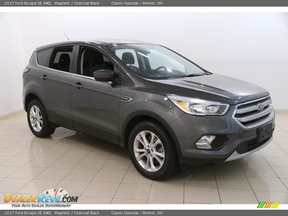 2017 Ford Escape SE 4WD Magnetic / Charcoal Black Photo #1