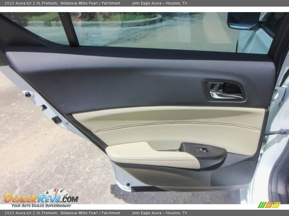 2013 Acura ILX 2.0L Premium Bellanova White Pearl / Parchment Photo #20