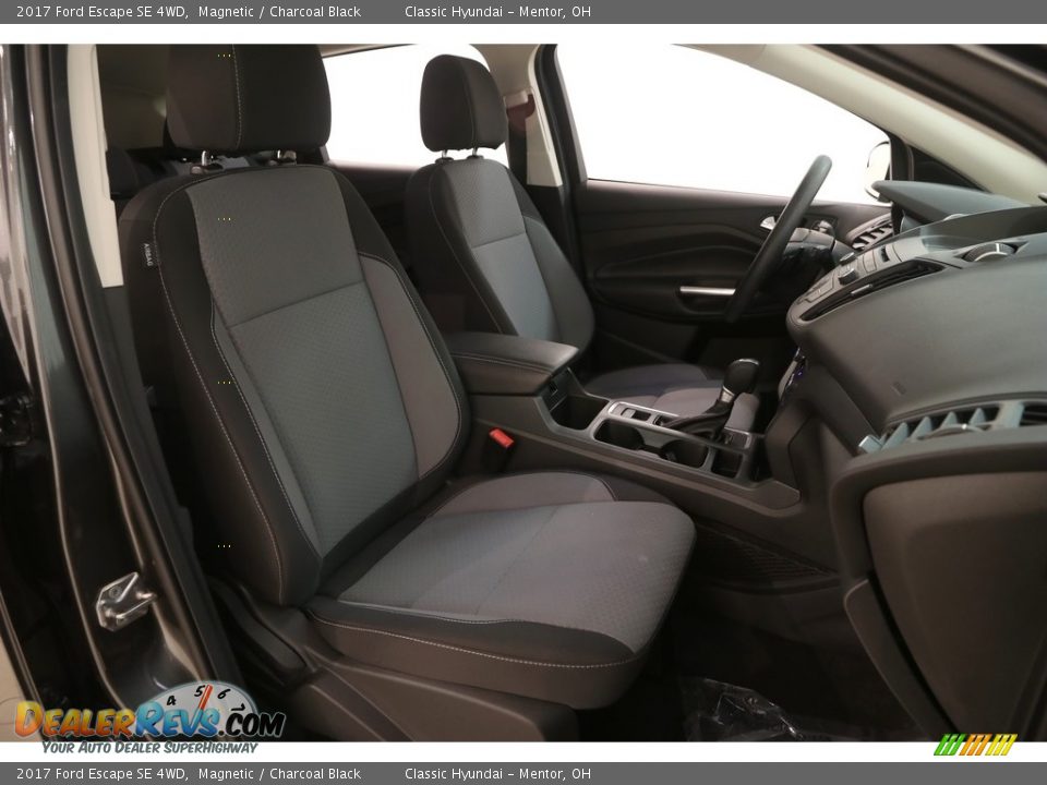 2017 Ford Escape SE 4WD Magnetic / Charcoal Black Photo #14