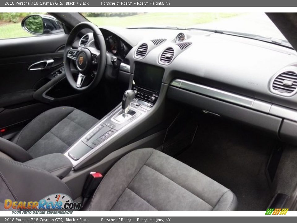 Dashboard of 2018 Porsche 718 Cayman GTS Photo #15