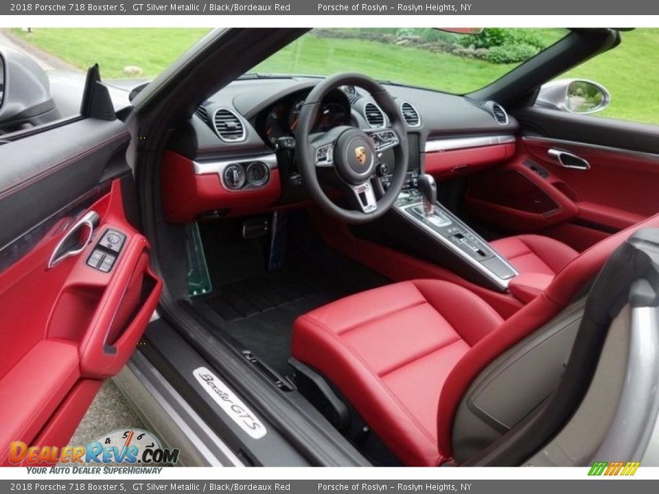Front Seat of 2018 Porsche 718 Boxster S Photo #15
