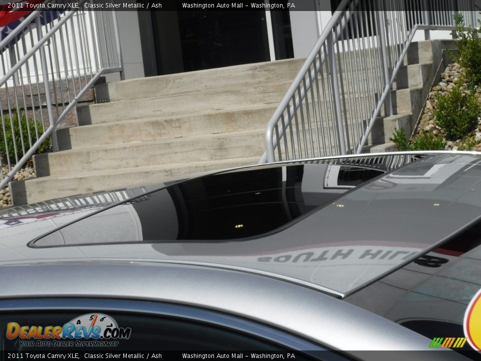 2011 Toyota Camry XLE Classic Silver Metallic / Ash Photo #5