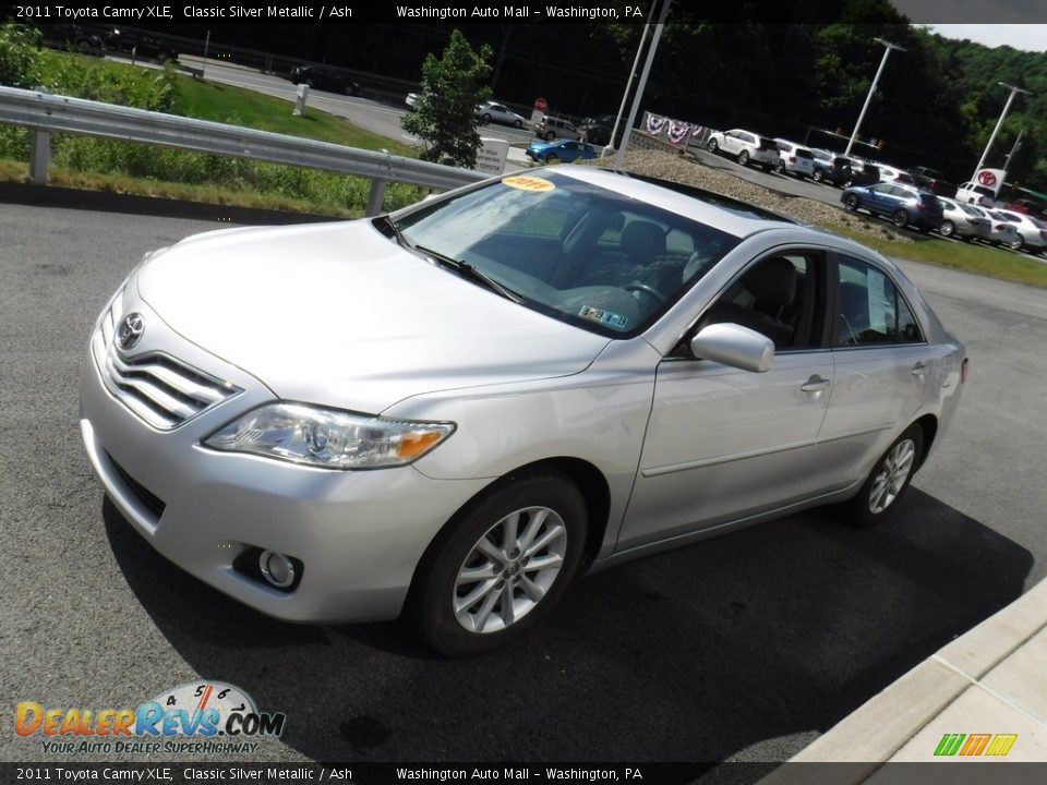 2011 Toyota Camry XLE Classic Silver Metallic / Ash Photo #6