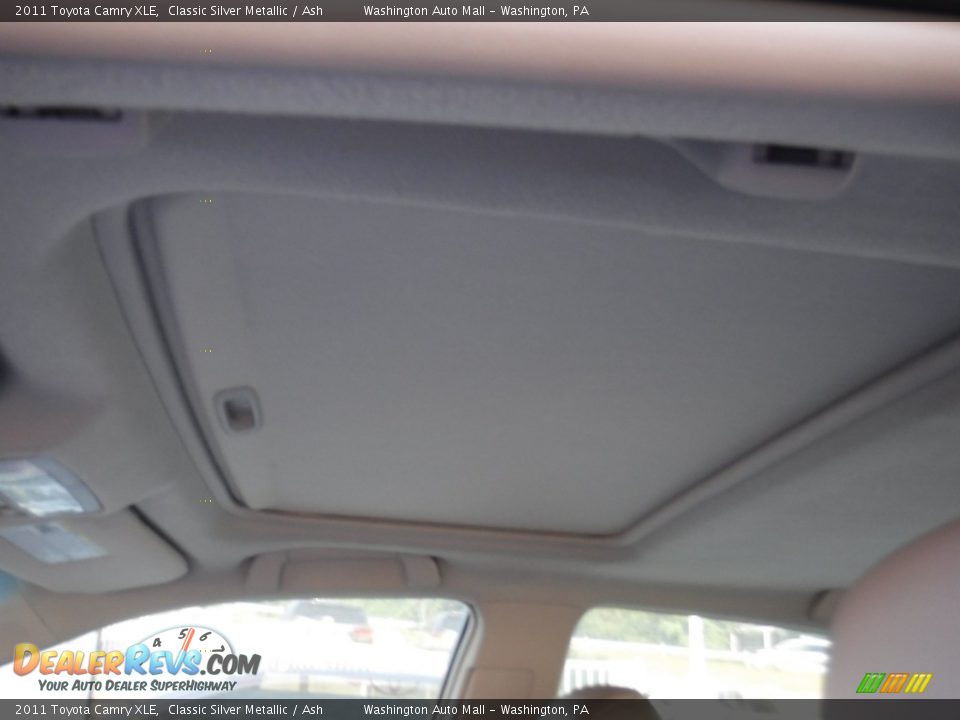 2011 Toyota Camry XLE Classic Silver Metallic / Ash Photo #12
