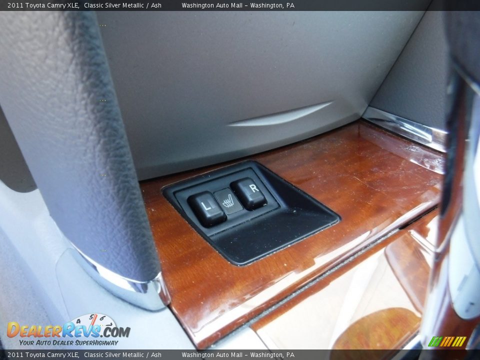 2011 Toyota Camry XLE Classic Silver Metallic / Ash Photo #20