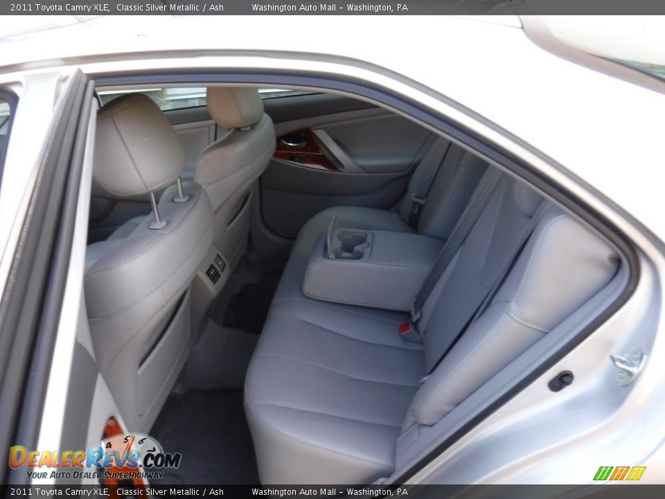 2011 Toyota Camry XLE Classic Silver Metallic / Ash Photo #22
