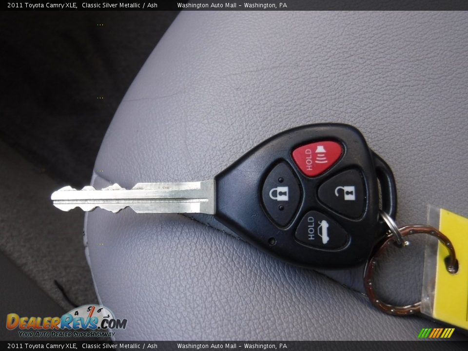 2011 Toyota Camry XLE Classic Silver Metallic / Ash Photo #23