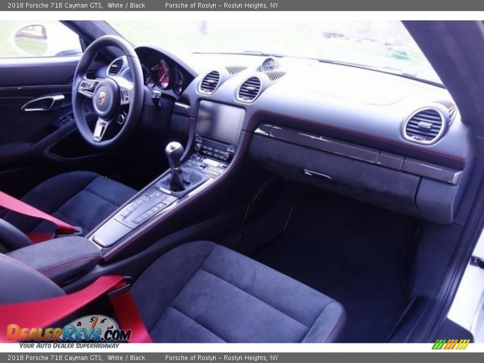 Dashboard of 2018 Porsche 718 Cayman GTS Photo #18