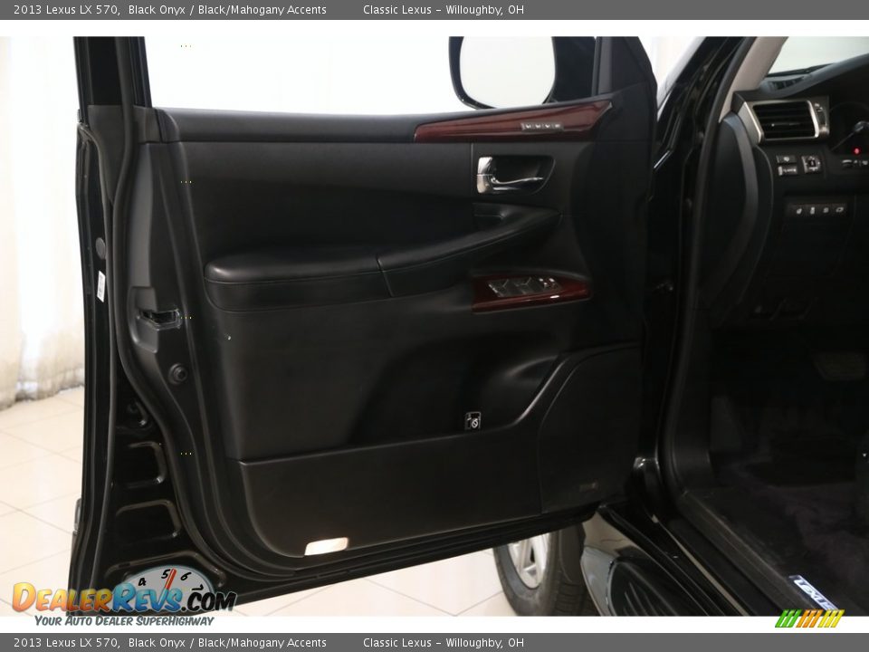 2013 Lexus LX 570 Black Onyx / Black/Mahogany Accents Photo #4
