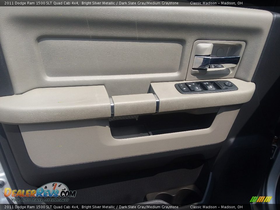 2011 Dodge Ram 1500 SLT Quad Cab 4x4 Bright Silver Metallic / Dark Slate Gray/Medium Graystone Photo #5