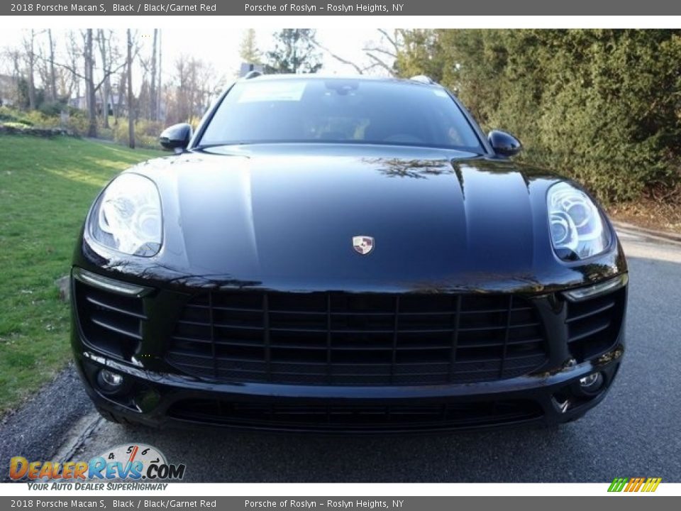 2018 Porsche Macan S Black / Black/Garnet Red Photo #2