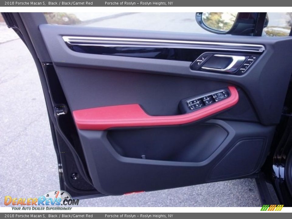 2018 Porsche Macan S Black / Black/Garnet Red Photo #10