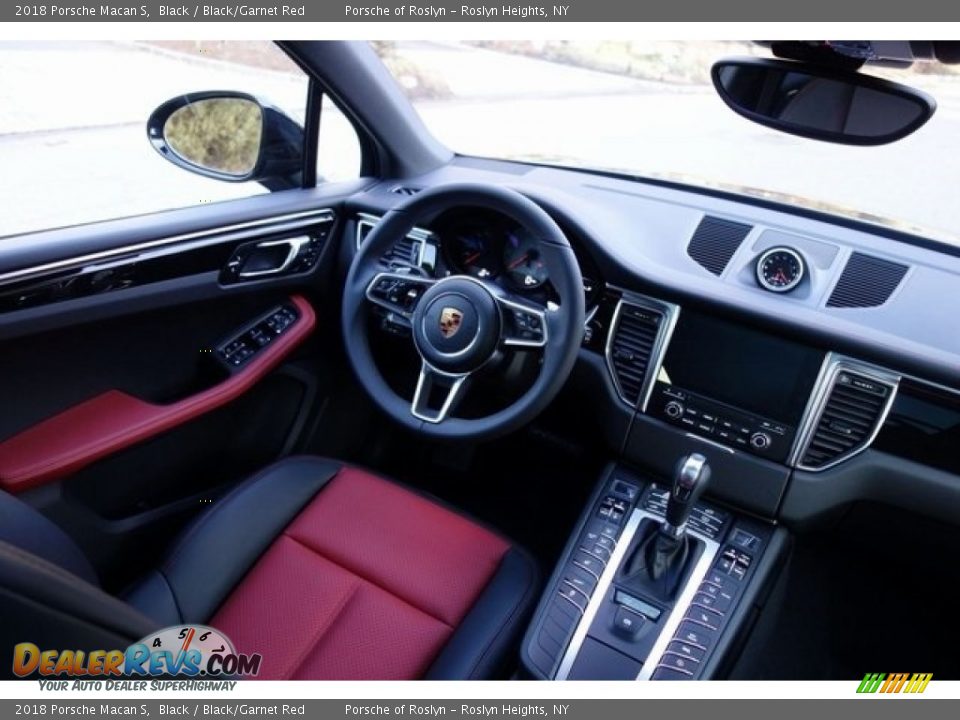 2018 Porsche Macan S Black / Black/Garnet Red Photo #16