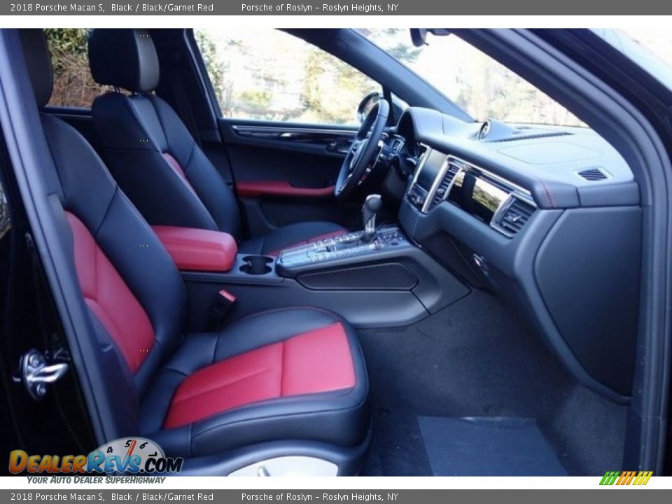 2018 Porsche Macan S Black / Black/Garnet Red Photo #17