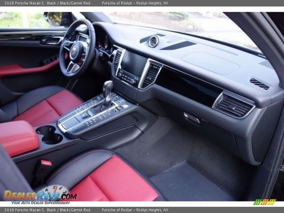 2018 Porsche Macan S Black / Black/Garnet Red Photo #18