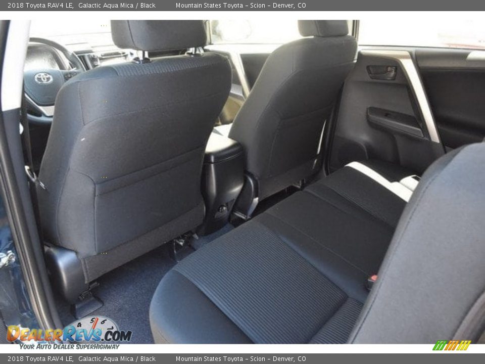 2018 Toyota RAV4 LE Galactic Aqua Mica / Black Photo #13
