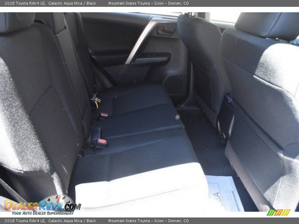 2018 Toyota RAV4 LE Galactic Aqua Mica / Black Photo #17