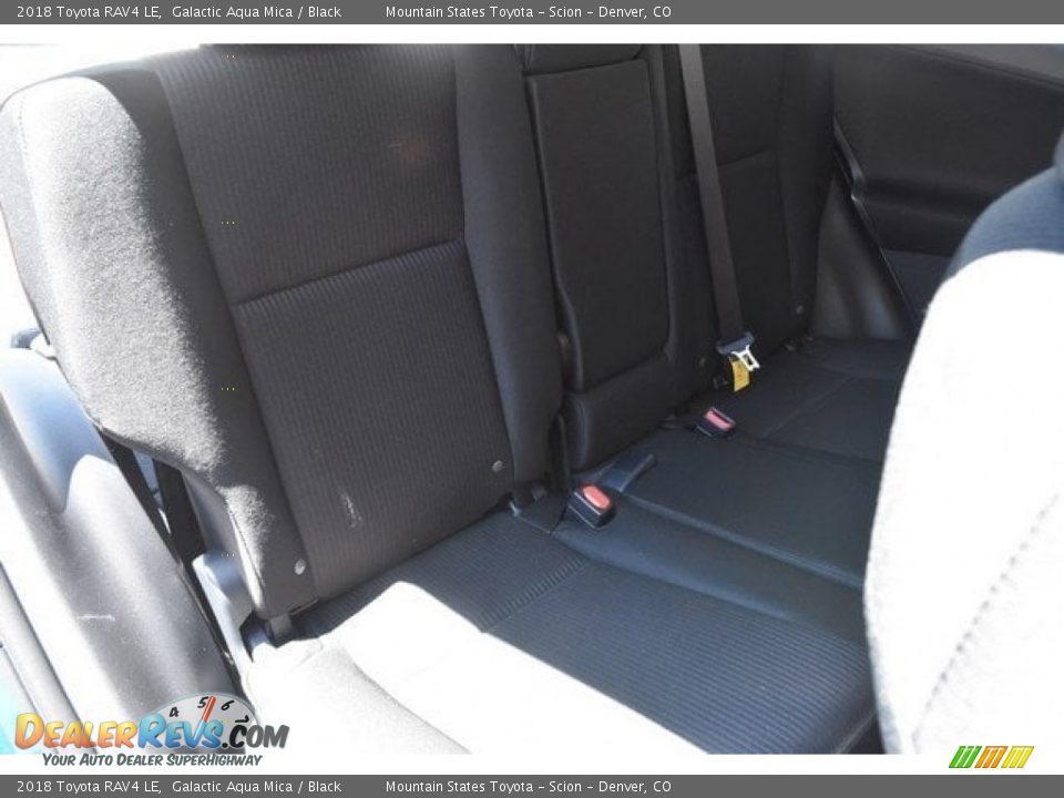 2018 Toyota RAV4 LE Galactic Aqua Mica / Black Photo #18