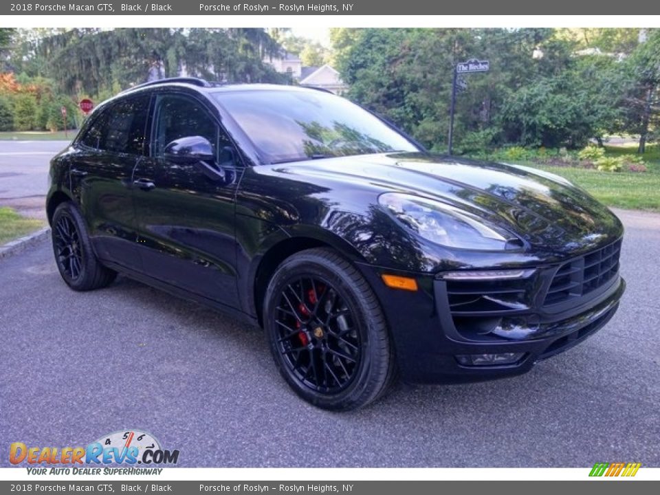 2018 Porsche Macan GTS Black / Black Photo #1