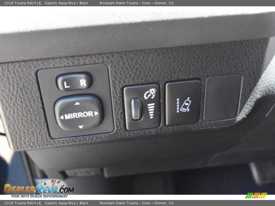 2018 Toyota RAV4 LE Galactic Aqua Mica / Black Photo #24