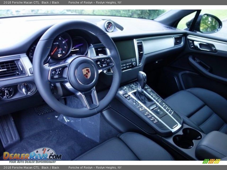 2018 Porsche Macan GTS Black / Black Photo #10
