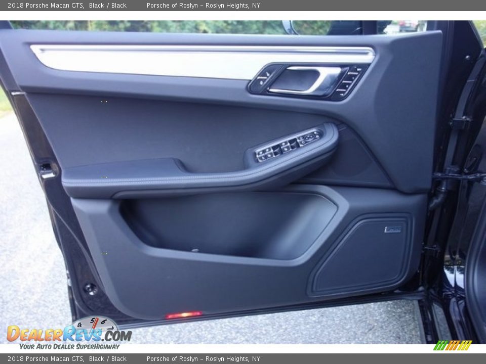 2018 Porsche Macan GTS Black / Black Photo #11