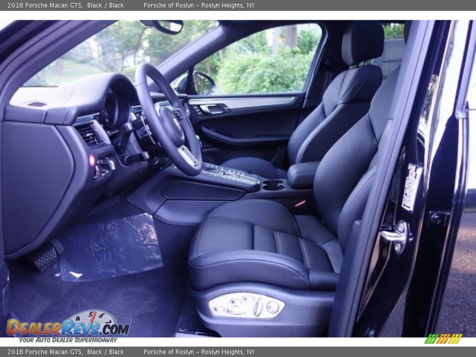 2018 Porsche Macan GTS Black / Black Photo #12