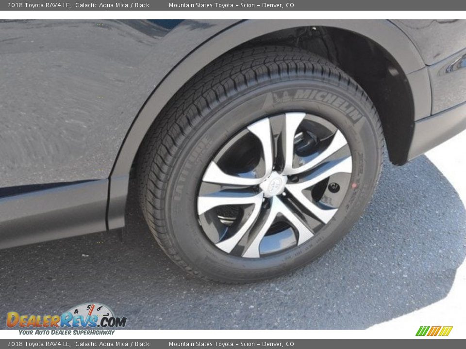 2018 Toyota RAV4 LE Galactic Aqua Mica / Black Photo #33